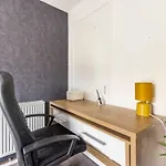 Modernised 2 Bed House Close To Centre Leeds (West Yorkshire)