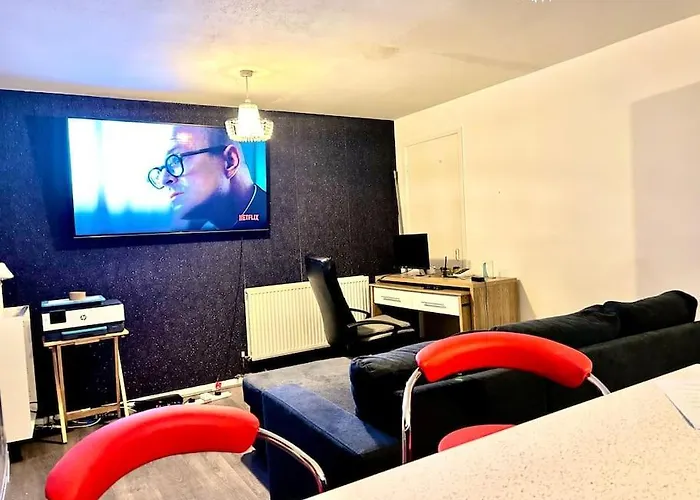 Modernised 2 Bed House Close To Centre * Лідс