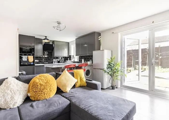 Appartamento Modernised 2 Bed House Close To Centre *