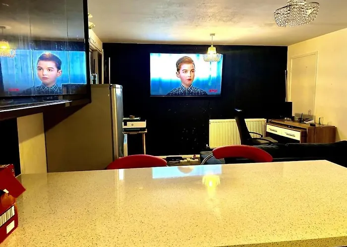 Modernised 2 Bed House Close To Centre Apartment Leeds (West Yorkshire)