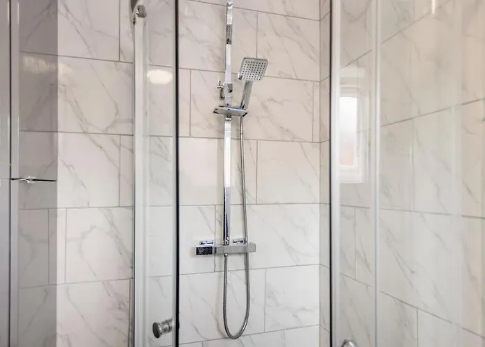 Apartamento Modernised 2 Bed House Close To Centre *